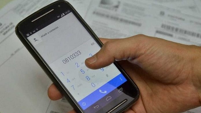celular llamado 0800