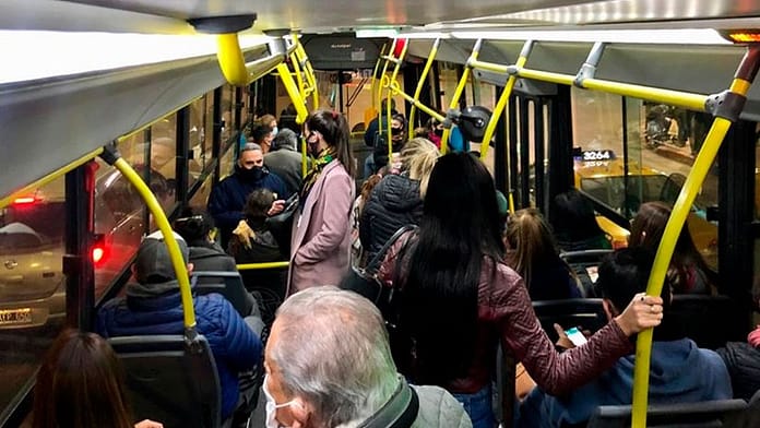 colectivos llenos